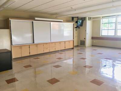 Betty Reid Soskin at Pinole Middle School Classroom Standard in Pinole 2