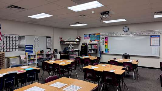 Santa Cruz Elementary School Classroom Standard in Maricopa