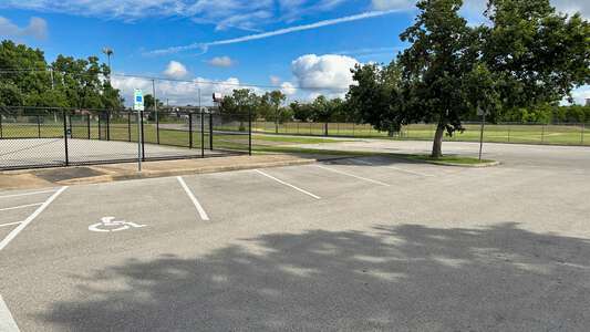 Forest North Elementary School Parking Lot - Basketball Court in Austin