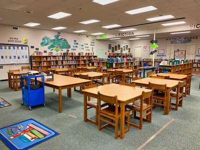 Tavares Elementary MEDIA CENTER - LIBRARY in Tavares