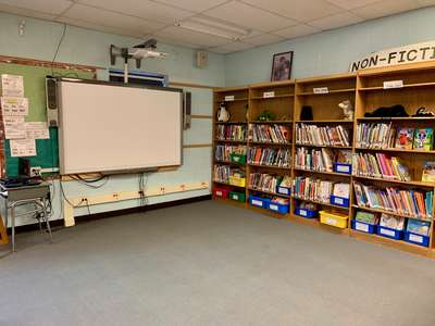 Geyser Road Elementary School Library in Saratoga Springs