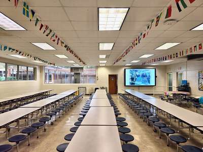 Westdale Middle School Cafeteria in Baton Rouge