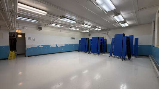 Whittier - John Greenleaf Whittier Elementary School Cafeteria in Chicago 2