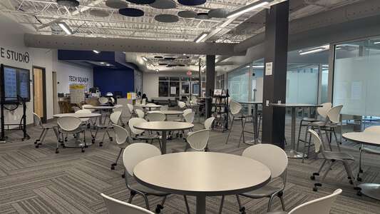 South Hills High School Library in Fort Worth