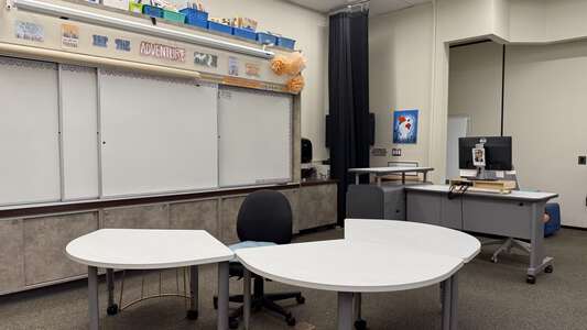 Alderwood Elementary School MPR Stage Classroom in Irvine