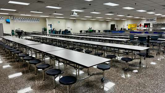 Pinckneyville Middle School Cafeteria in Peachtree Corners
