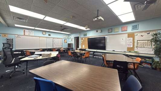 Townsend Elementary School Classroom Standard in Del City 3