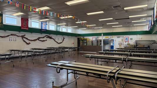 Lindbergh Elementary School Cafeteria in Lynwood