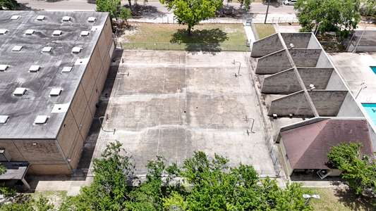 Andrew Jackson High School Outdoor Basketball Courts (3hr min) in Jacksonville 2