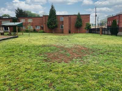 South Knoxville Elementary School Grounds in Knoxville