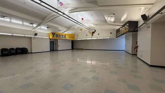 Yorba Middle School Cafeteria in Orange