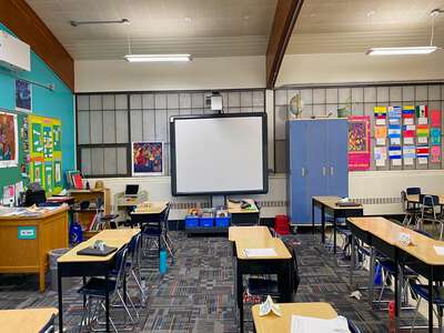 Alvarado Elementary School Classroom Standard in Albuquerque
