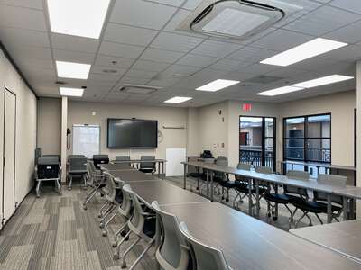 Forsyth County Schools Room 200 - Conference Room in Cumming 2