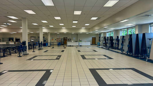 Bay Creek Middle School Cafeteria in Grayson