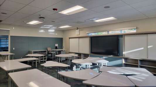 Rancho Elementary School Classroom Standard in Temecula