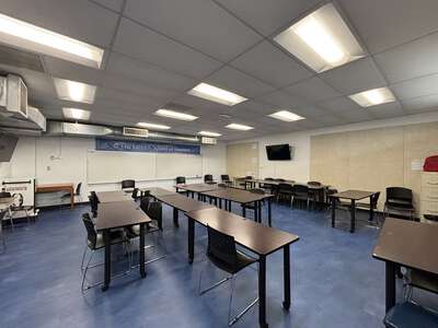 Room 102 - Classroom
