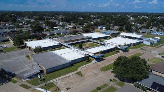 Phoebe Hearst Elementary School Parking Lot - Front in Metairie 2