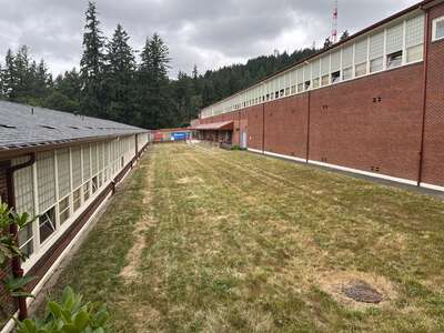 Gray Middle School Outside Lawn in Portland 2