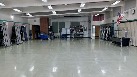 Twin Oaks Elementary School Cafeteria in Eugene 4