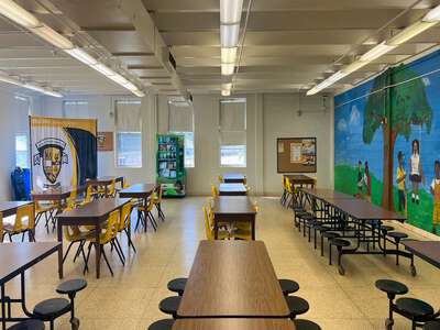 Adelle Turner Elementary School Cafeteria in Dallas