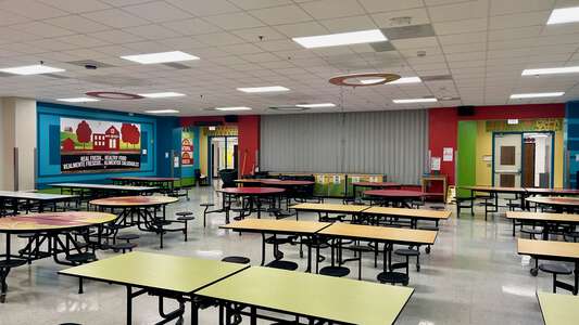 Mount Auburn STEAM Academy Cafeteria in Dallas 3
