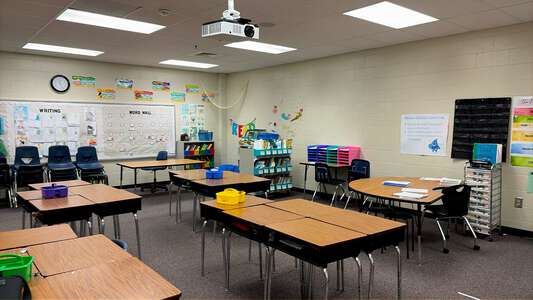 Corley Elementary School Classroom Standard in Lawrenceville 3