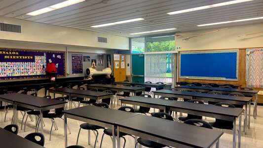 Sinaloa Middle School Classroom Standard in Simi Valley
