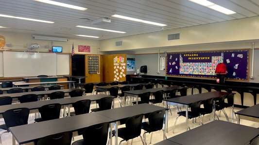 Sinaloa Middle School Classroom Standard in Simi Valley