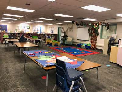 Hewetson - Halle Elementary School Library in Las Vegas