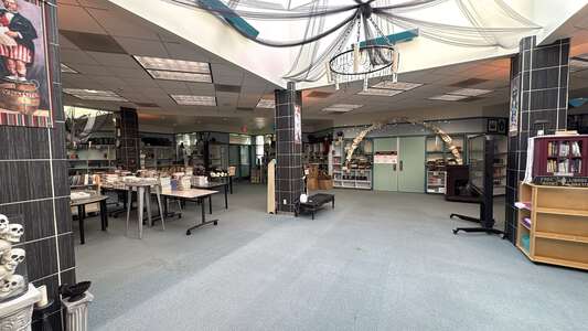 Roosevelt Middle School Library in Oceanside 3