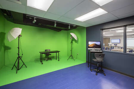 Creekside High School Innovation Lab in Irvine