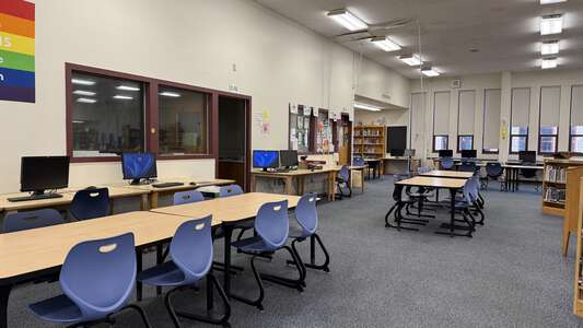 Amherst-Pelham Regional Middle School Library in Amherst