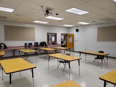 Dundee Ridge Middle Academy School Classroom Standard in Dundee