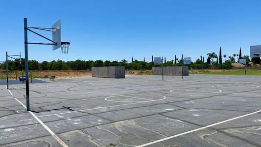 Hawthorne Elementary School Outdoor Basketball Courts in Riverside 2