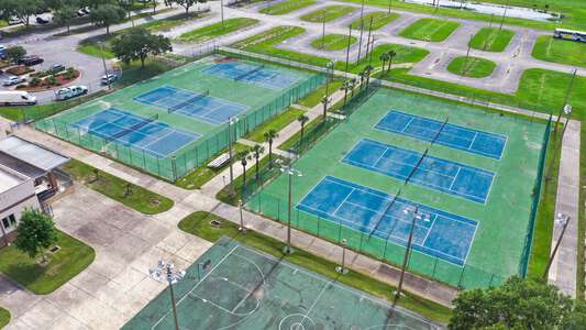 Poinciana High School Tennis Courts in Kissimmee