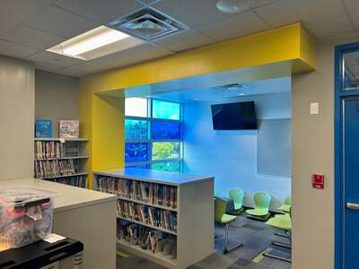 Comstock Elementary School Library in Miami 4