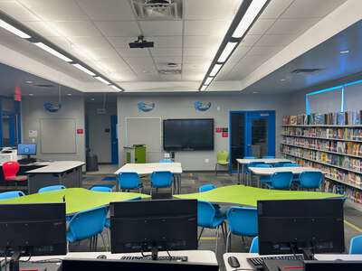 Comstock Elementary School Library in Miami 5