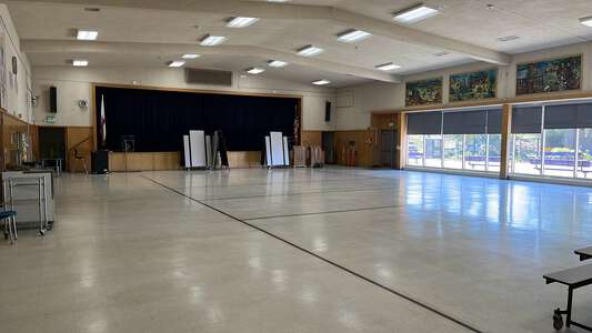 Seaside Middle School Multi-Purpose Room in Seaside