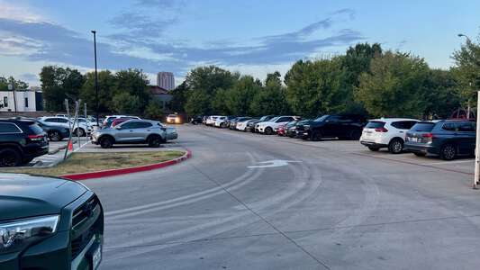 Solar Preparatory School for Girls Parking Lot in Dallas 3