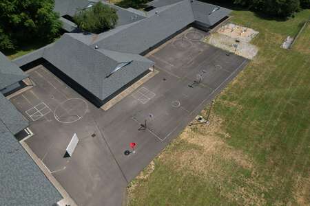 Spring Creek Elementary School Outdoor Area in Eugene 4