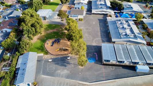 Alta Vista Elementary School Outdoor Area 1 in Los Gatos 4