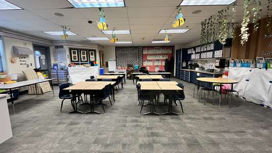 Elizabeth Blackwell Elementary School Classroom Standard in Sammamish