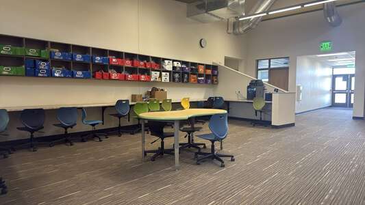 Farson-Eden School Library in Farson 2