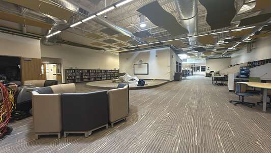 Farson-Eden School Library in Farson 3
