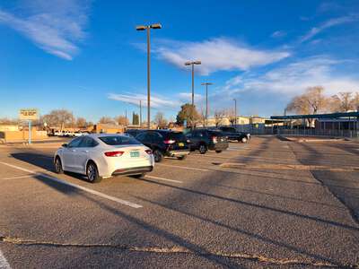 Sombra Del Monte Elementary School Parking Lot - Main in Albuquerque 2
