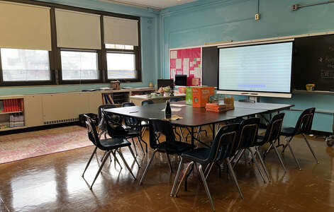 Adaire - Alexander Adaire Site Classroom Standard in Philadelphia