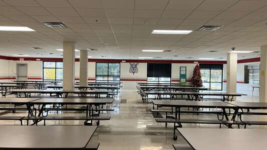 Daggett Elementary School Cafeteria in Fort Worth