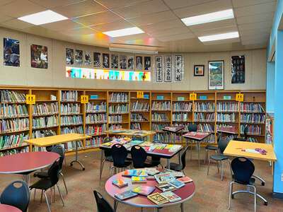 Ridgetop Elementary School Library in Austin