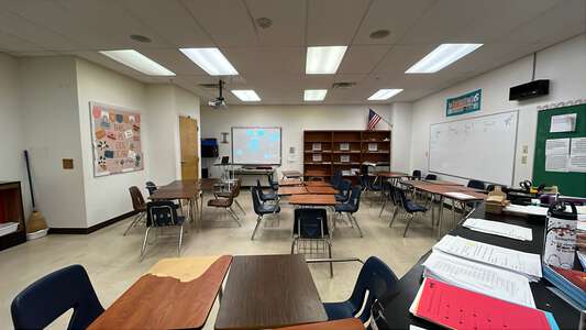 Lakeland Highlands Middle School Classroom Standard in Lakeland 3