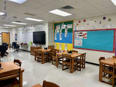 Sam Tasby Middle & Jack Lowe Sr Elementary School Classroom Standard (JLSES) in Dallas